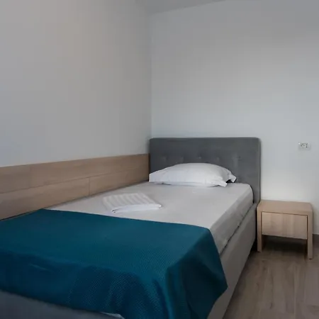 ホテル Turquoise Boutique ナボダリ